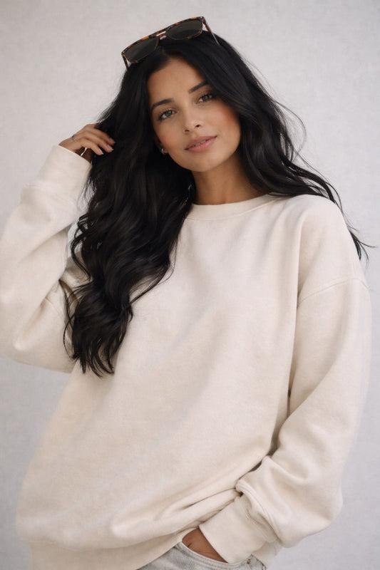 Crewneck Esencial Crema: Tu nuevo básico favorito