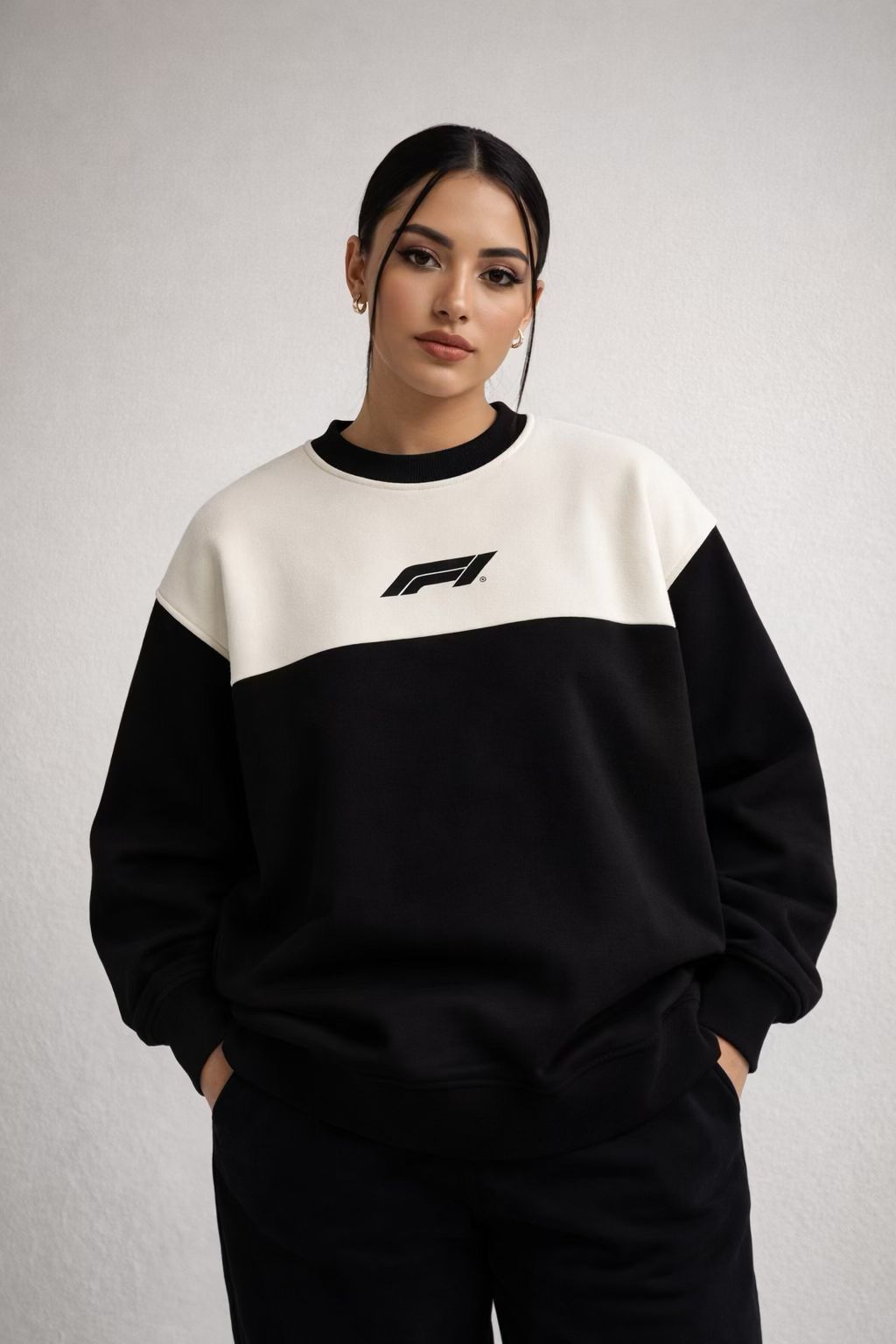 Racing Speed Crewneck - Cream & Black Edition